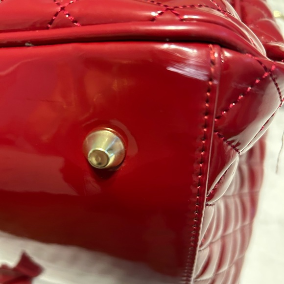 Big Buddha travel bag. Lightly used. Red - Picture 7 of 10